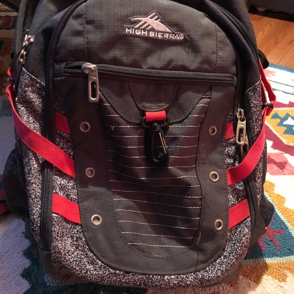 High Sierra Backpack - Picture 1 of 3